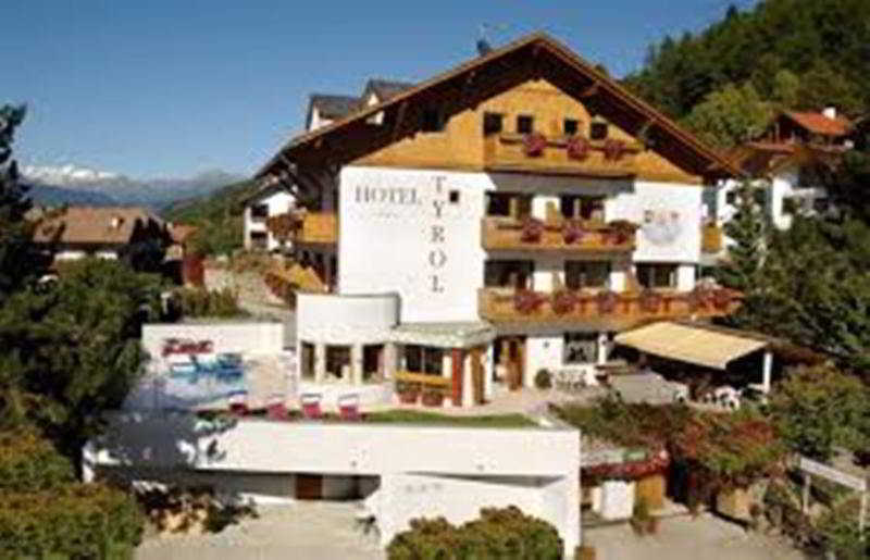 Hotel Tyrol-Alpenhof Зеефелд в Тирол Екстериор снимка